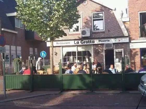 Terras van La Grotta Medemblik